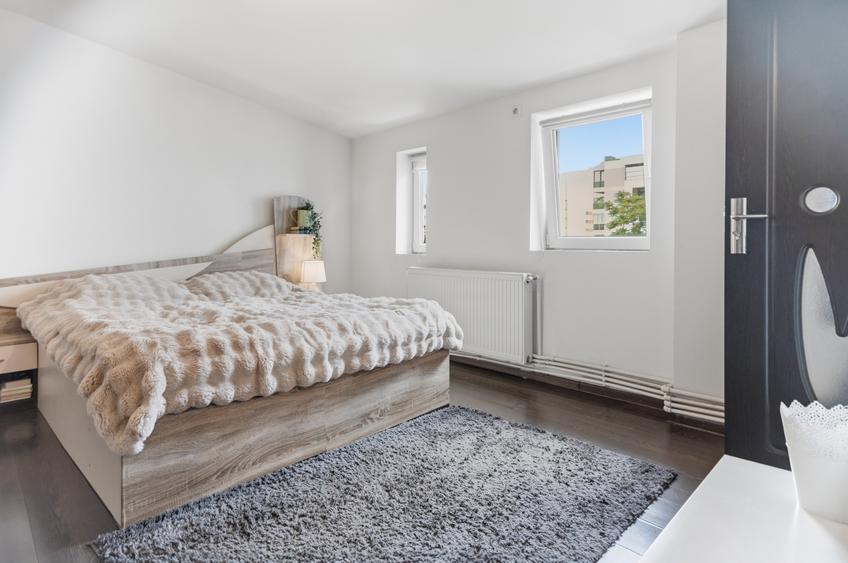 Apartament cu 2 camere decomandat, mobilat în P-ța Alba Iulia