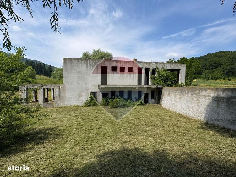 Spațiu comercial, de 400 mp, în Măieruș