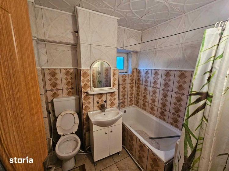 Apartament cu 3 camere în 2 Moldoveni
