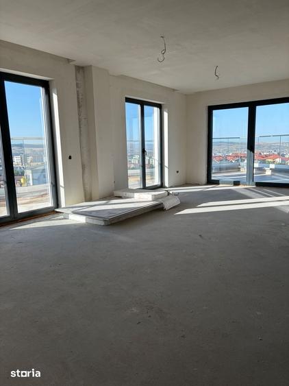 Apartament cu 3 camere în Bună Ziua