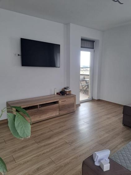 Apartament cu 2 camere decomandat în Lazaret