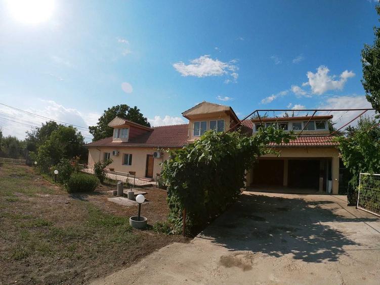 Casă cu 3 camere cu Teren 1000 Mp în Amara