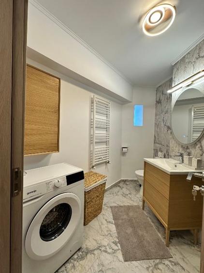 Apartament cu 3 camere decomandat, mobilat în Dacia