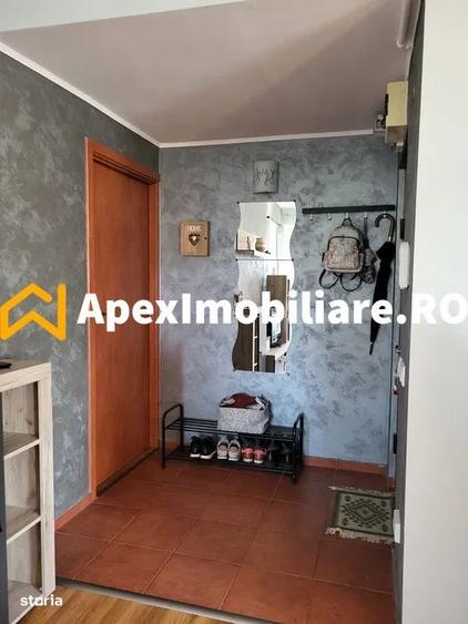 Apartament cu 2 camere semidecomandat, mobilat în Prelungirea Ghencea