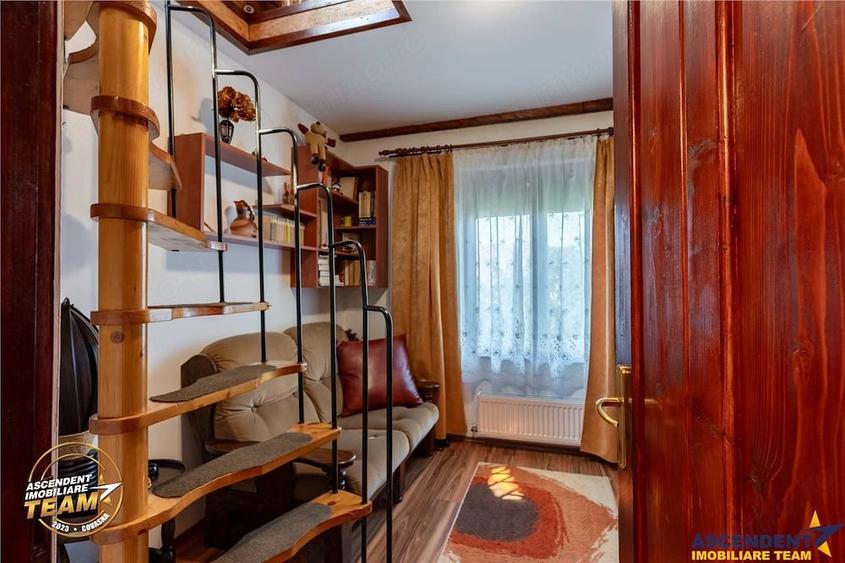 Casă cu 5 camere cu Teren 893 Mp în Chiajna