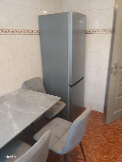 1 decembrie 1 minut metrou loc parcare inclus 2 gr sanitare 2balcoane - 4