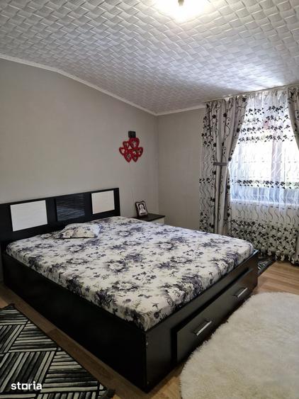 Casă cu 4 camere cu Teren 259 Mp în Comana