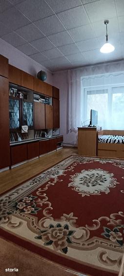 Casă cu 2 camere decomandat cu Teren 2324 Mp în Diosig