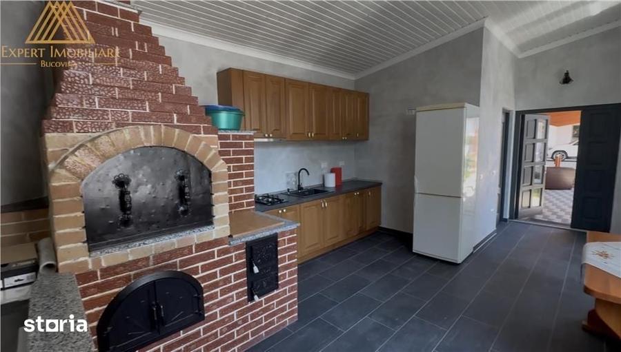 Casă cu 6 camere cu Teren 850 Mp în Central