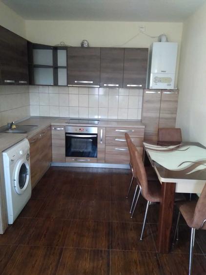 Apartament cu 2 camere decomandat în Pârneava