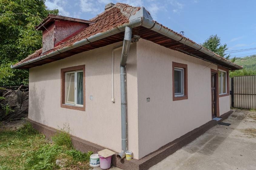 Casă cu 2 camere în Cimpa