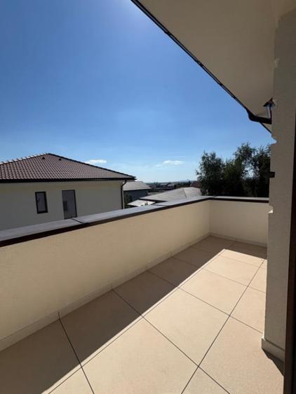 Casă cu 4 camere cu Teren 455 Mp în Central