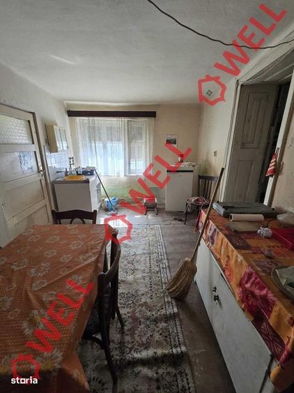 Casă cu 2 camere cu Teren 1685 Mp în Măieruș