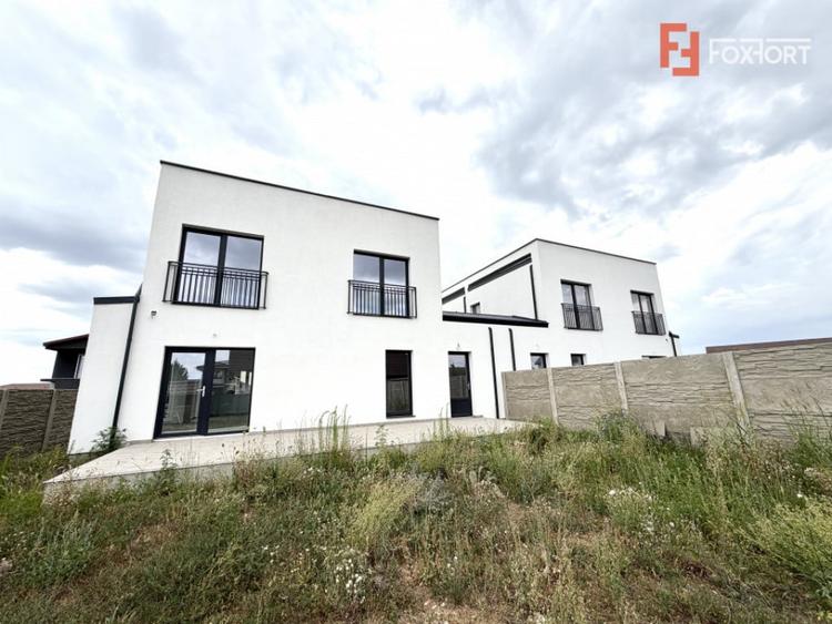 Duplex cu 5 camere, despartit prin camera tehnica, teren de - 2