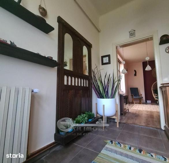 Casă cu 2 camere semidecomandat cu Teren 70 Mp în Copou