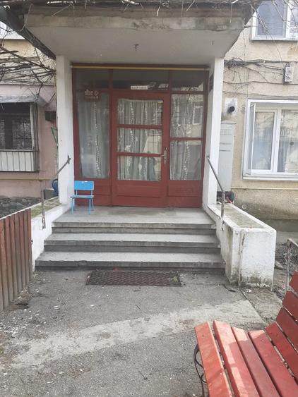 Vand Apartament 3 camere, - 1