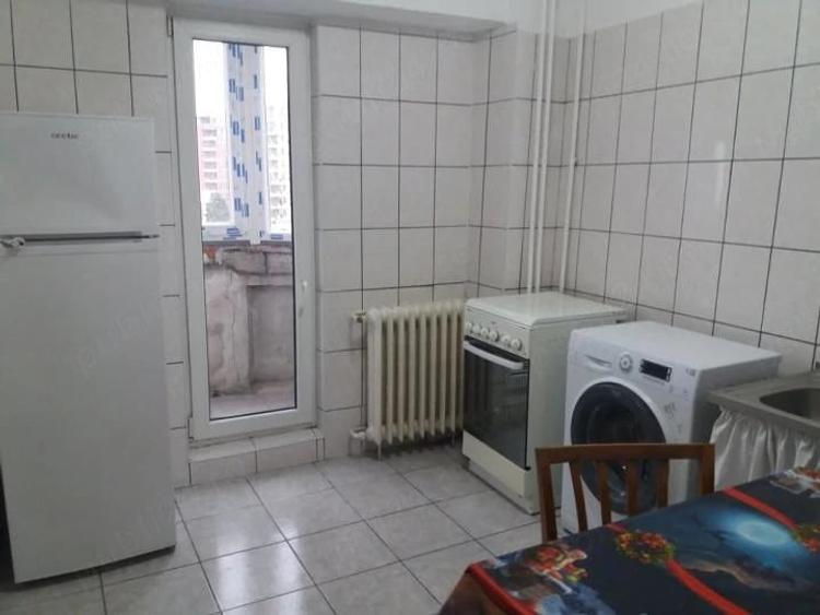 Garsonieră decomandată în Ștefan cel Mare