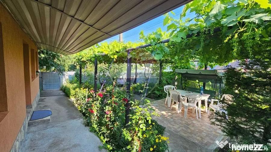 Casă cu 3 camere cu Teren 1043 Mp în Dochia