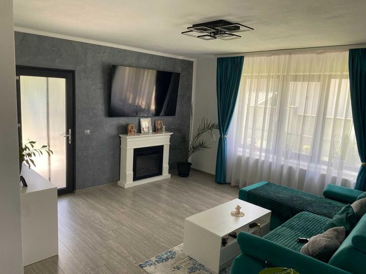 Casă cu 4 camere în Central