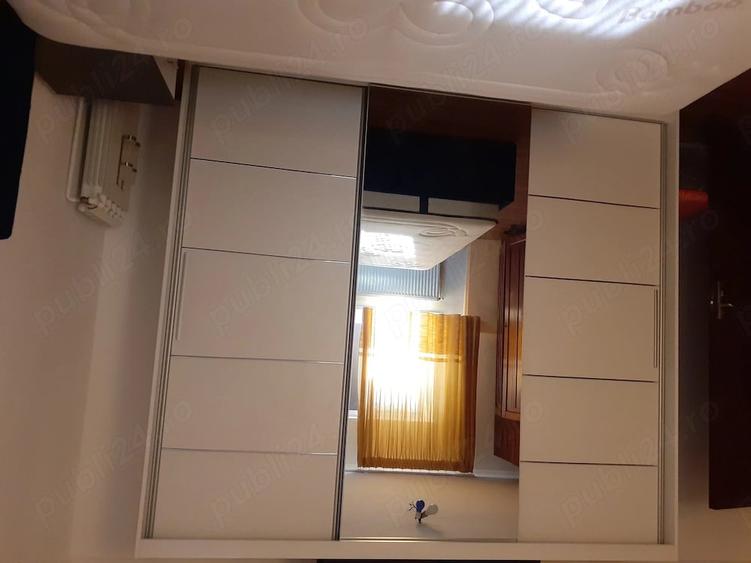Casă cu 6 camere cu Teren 5600 Mp în Potlogi