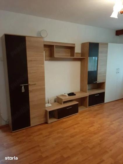 Apartament cu 2 camere decomandat în Aviației