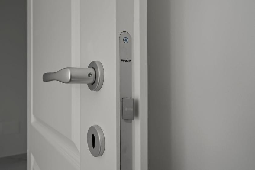 Apartament cu 2 camere decomandat în Militari