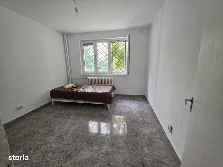 Apartament cu 3 camere în Dristor