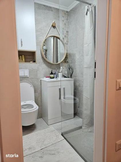 Apartament cu 3 camere, mobilat în Central