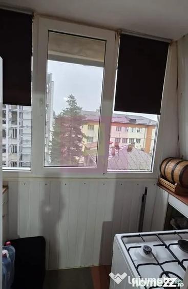 Apartament cu 2 camere de vanzare in Campina, zona Ce... - Campina (Prahova) - 10