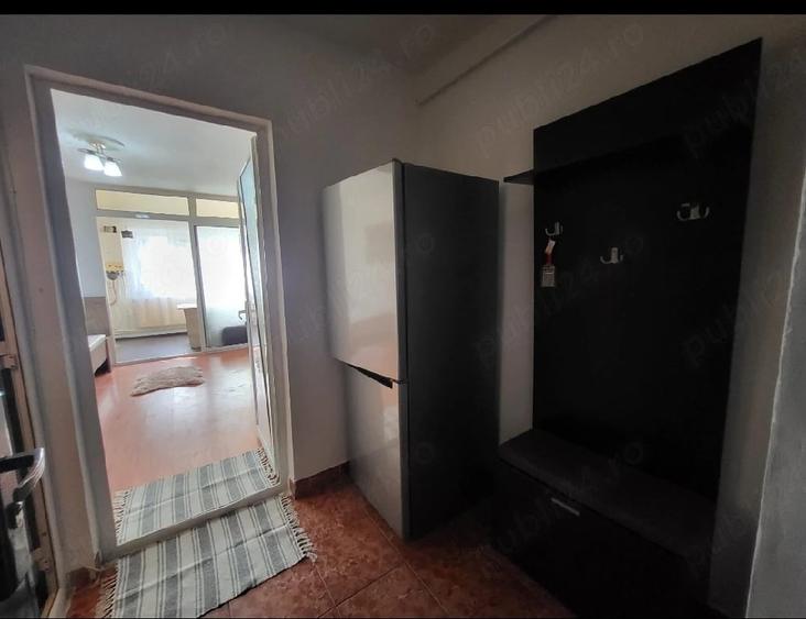 Garsonieră decomandată în Zahana