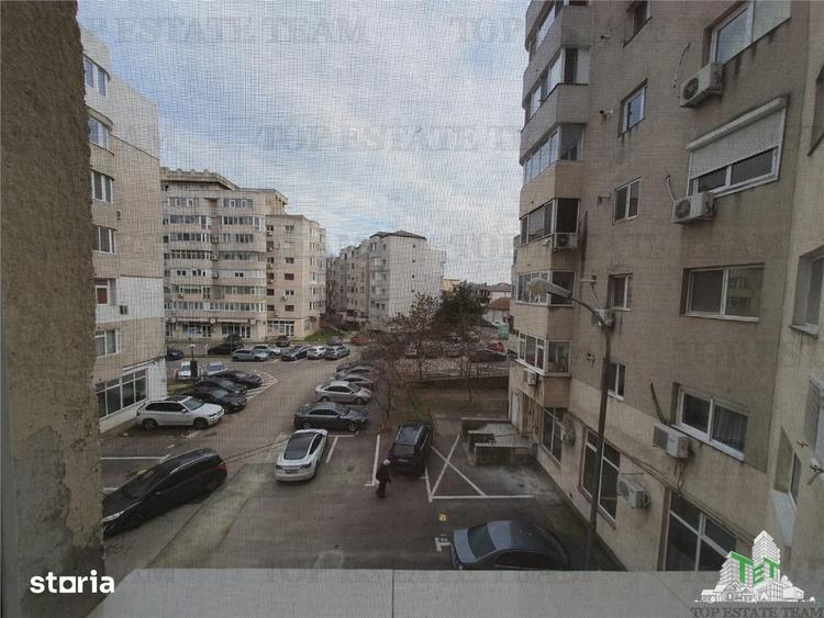 Apartament cu 2 camere decomandat în Stadion