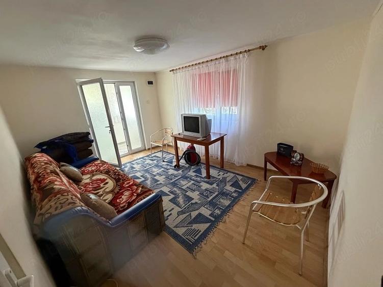 Casă cu Teren 1000 Mp în Valea Măcrișului