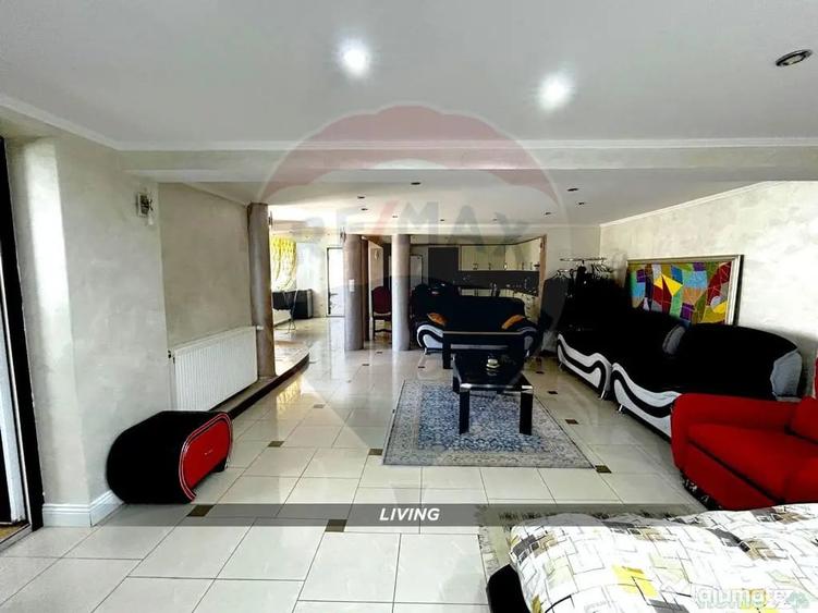 Casă cu 3 camere cu Teren 765 Mp în Central