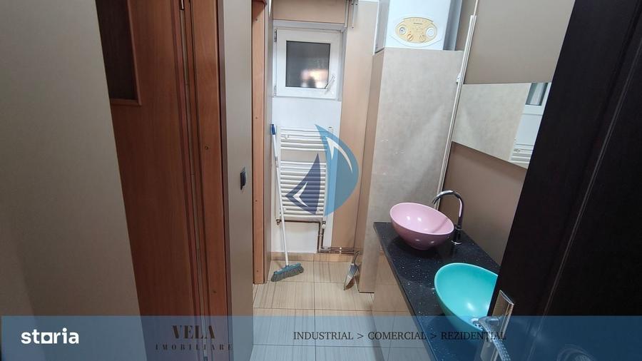 Spațiu comercial, de 64 mp, în Central