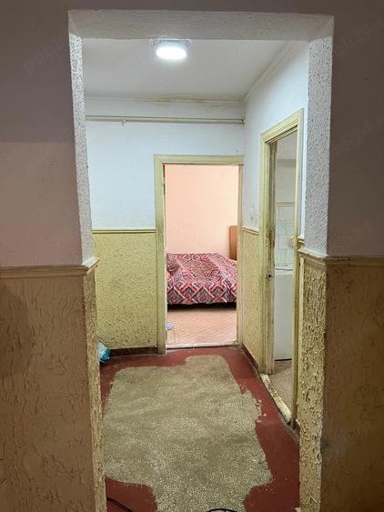 Apartament cu 3 camere decomandat în Sud