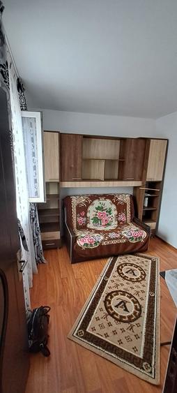 Garsonieră decomandată în Steaua