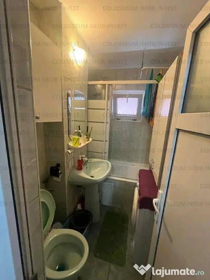 Apartament cu 3 camere decomandat în Bartolomeu