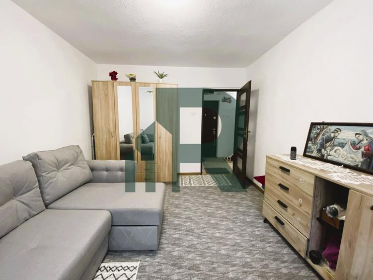 Apartament cu 2 camere semidecomandat, mobilat în Cisnădie