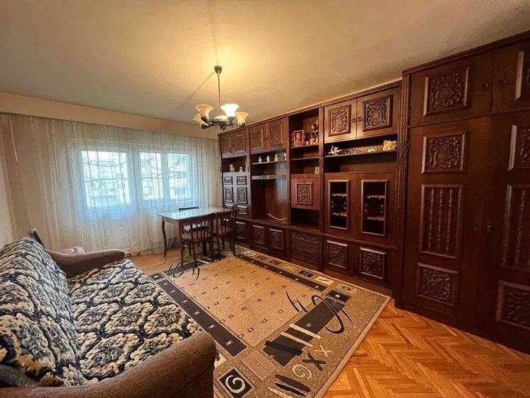 Apartament cu 3 camere în Turnișor