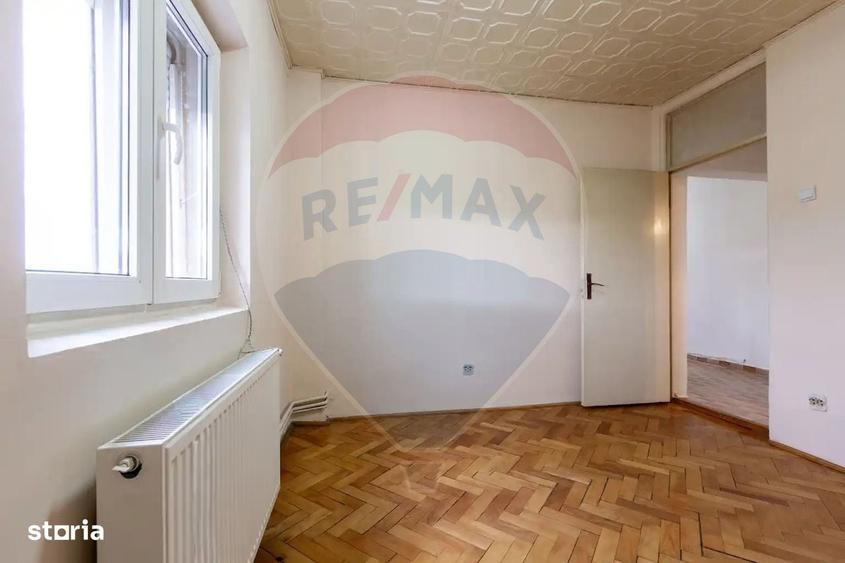 Apartament cu 3 camere de vanzare in zona apreciata - 11