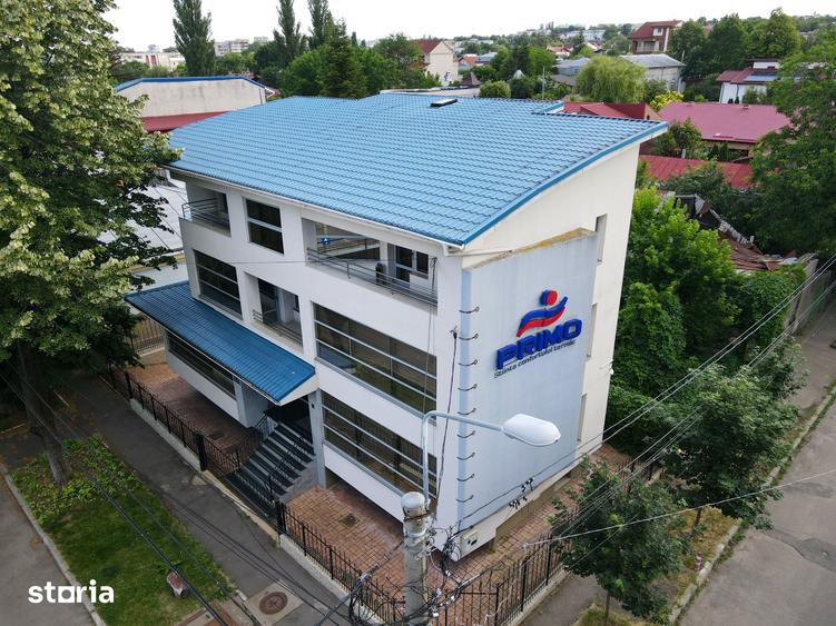 Spațiu comercial, de 480 mp, în Central