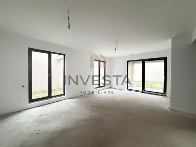 Duplex cu 5 camere cu Canalizare în Andrei Mureșanu