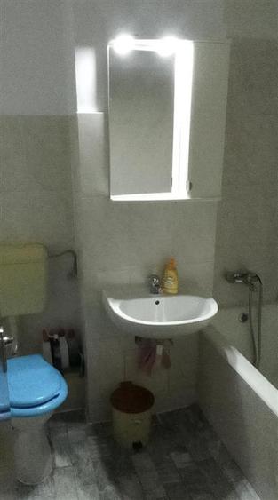 Apartament cu 2 camere semidecomandat în Berceni