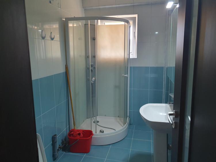 Apartament cu 2 camere decomandat în Drumul Taberei
