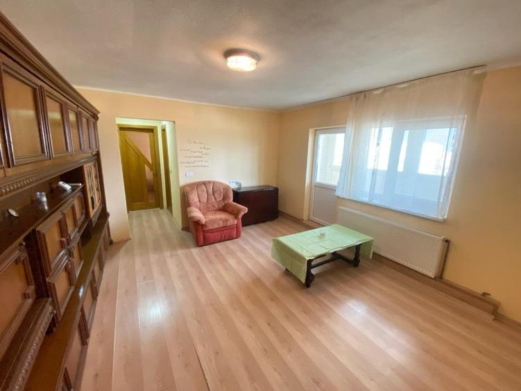 Apartament cu 2 camere semidecomandat în Micălaca