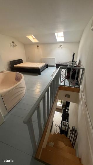 Apartament cu 5 camere în Central