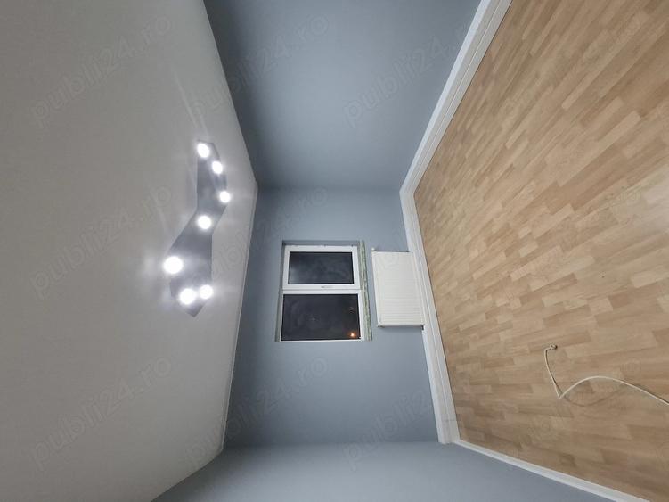 Apartament cu 4 camere decomandat în Central