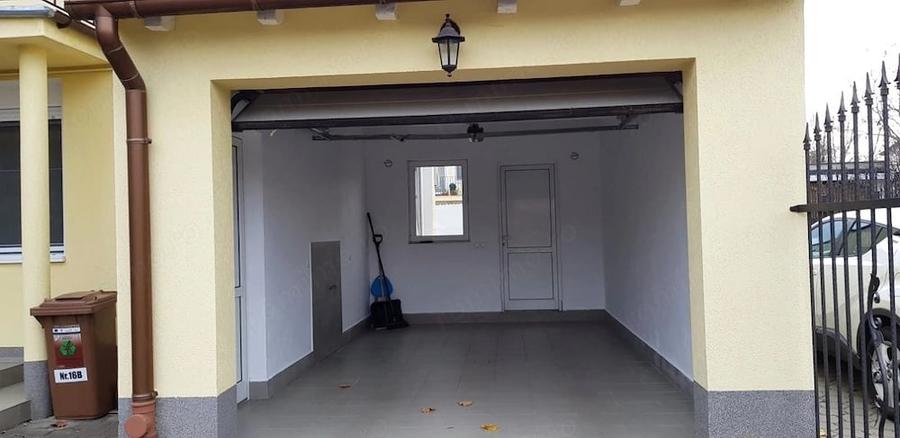 Casă cu 6 camere cu Teren 329 Mp în Trei Stejari