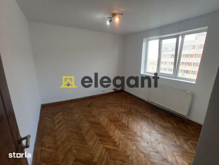 Apartament cu 3 camere decomandat în Craiovița Nouă