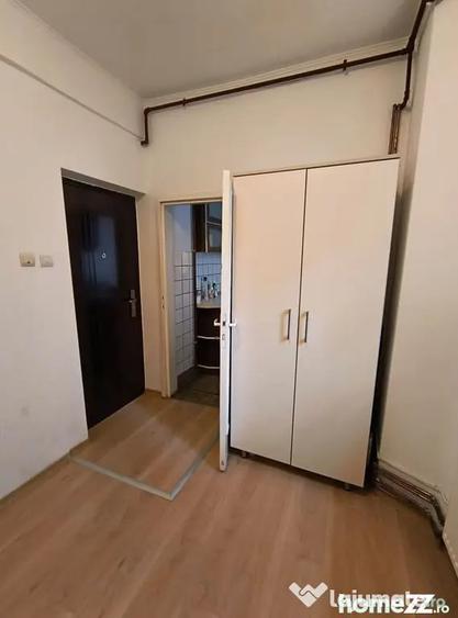 Apartament cu 2 camere semidecomandat în Sala Palatului